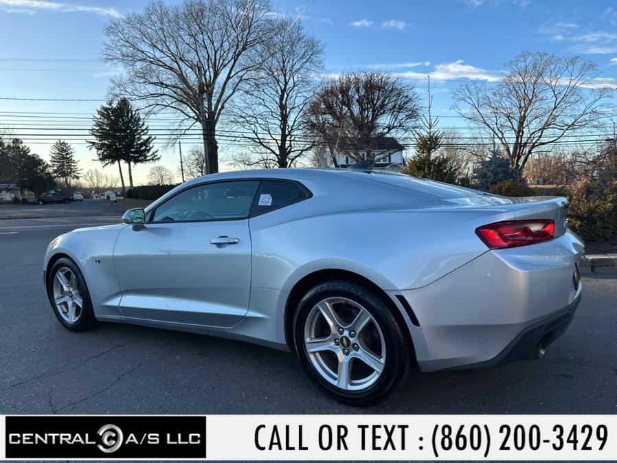 2016 Chevrolet Camaro 2dr Cpe 1LT photo