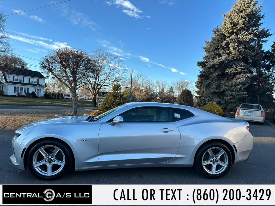 2016 Chevrolet Camaro 2dr Cpe 1LT photo