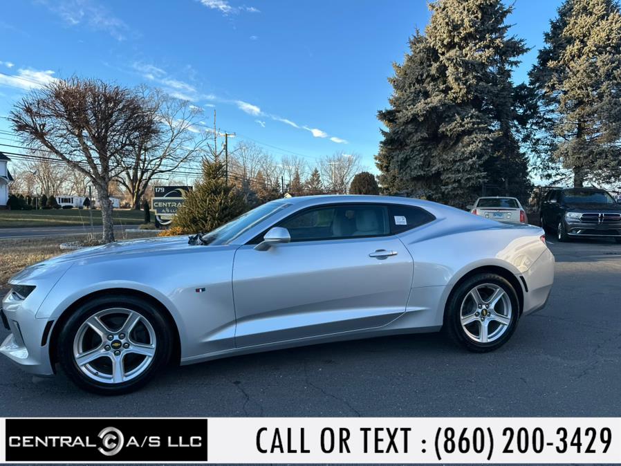 2016 Chevrolet Camaro 2dr Cpe 1LT photo