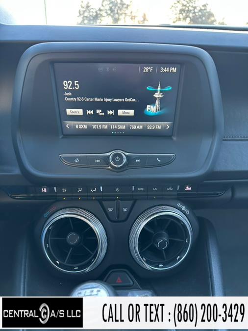 2016 Chevrolet Camaro 2dr Cpe 1LT photo