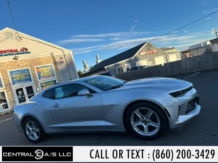 2016 Chevrolet Camaro 2dr Cpe 1LT photo