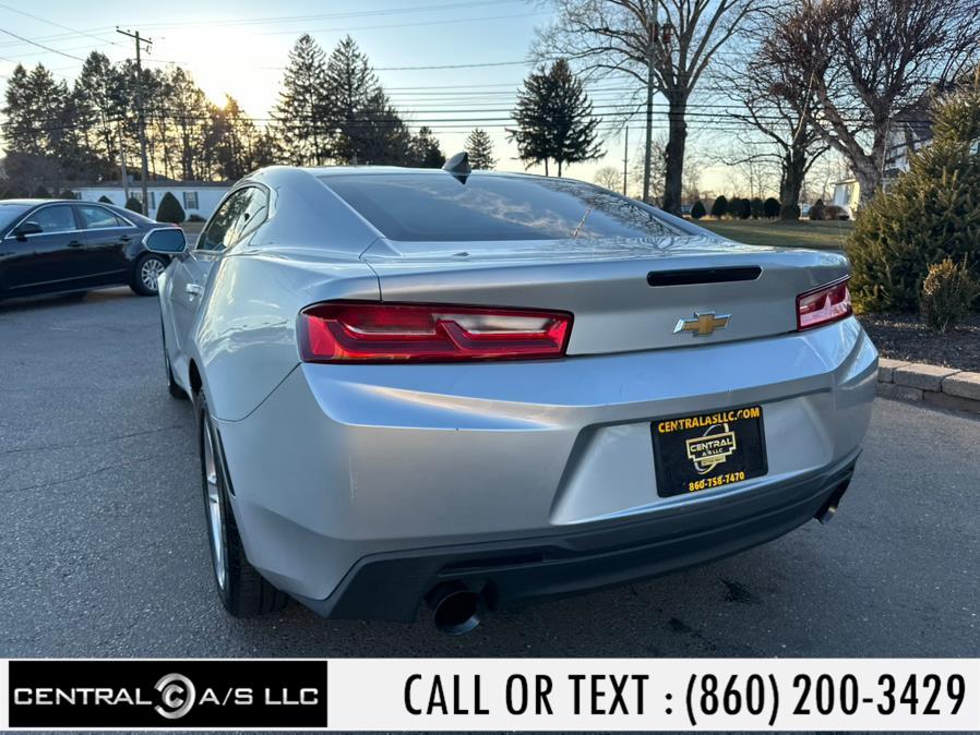 2016 Chevrolet Camaro 2dr Cpe 1LT photo