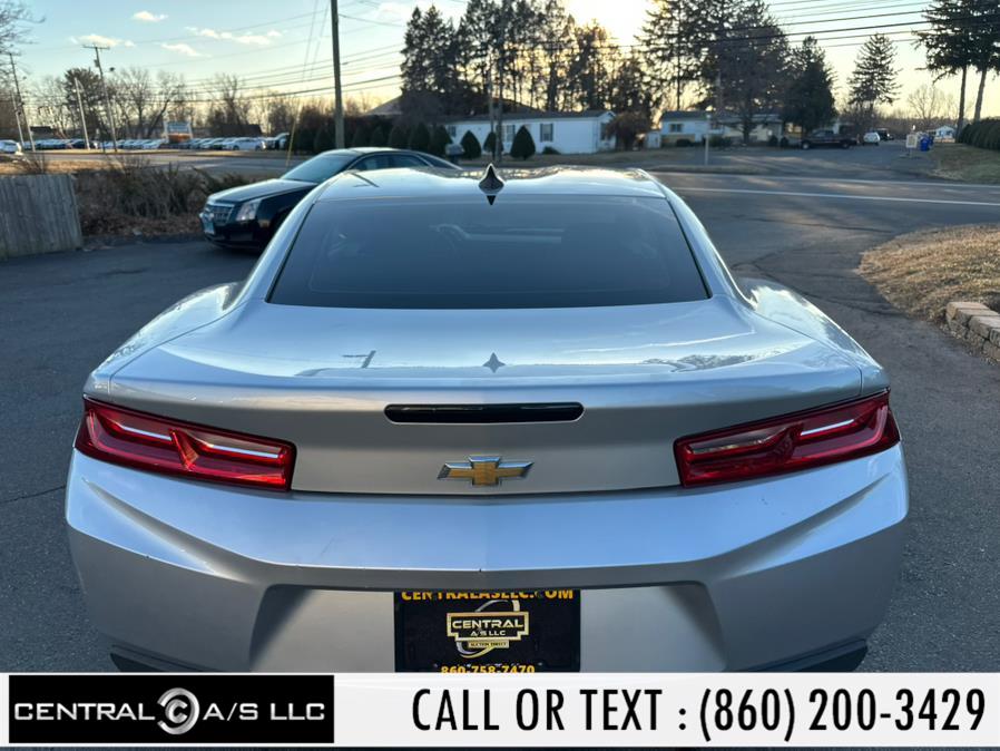 2016 Chevrolet Camaro 2dr Cpe 1LT photo