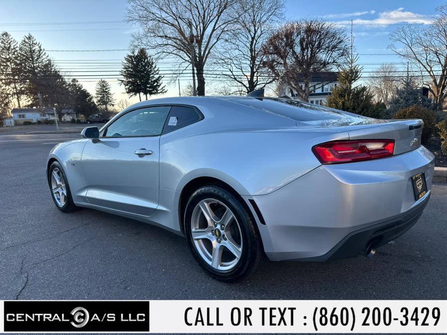 2016 Chevrolet Camaro 2dr Cpe 1LT photo