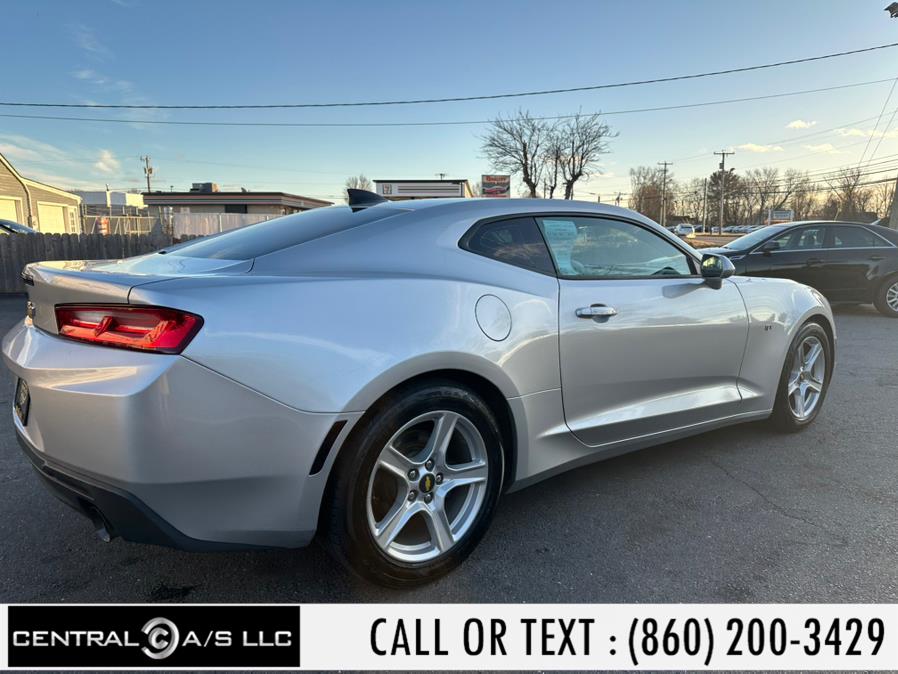 2016 Chevrolet Camaro 2dr Cpe 1LT photo