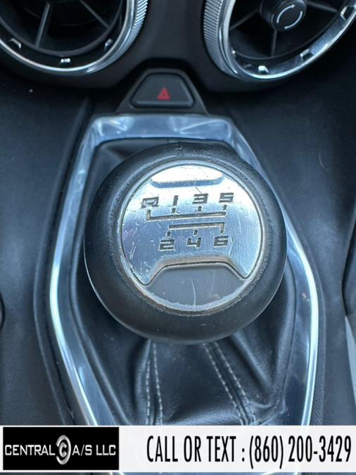 2016 Chevrolet Camaro 2dr Cpe 1LT photo