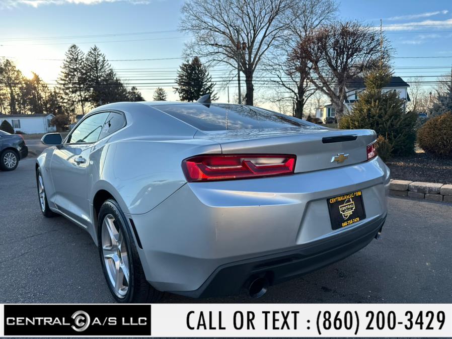2016 Chevrolet Camaro 2dr Cpe 1LT photo