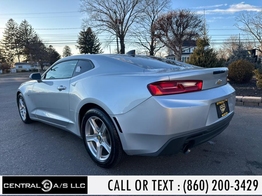 2016 Chevrolet Camaro 2dr Cpe 1LT photo