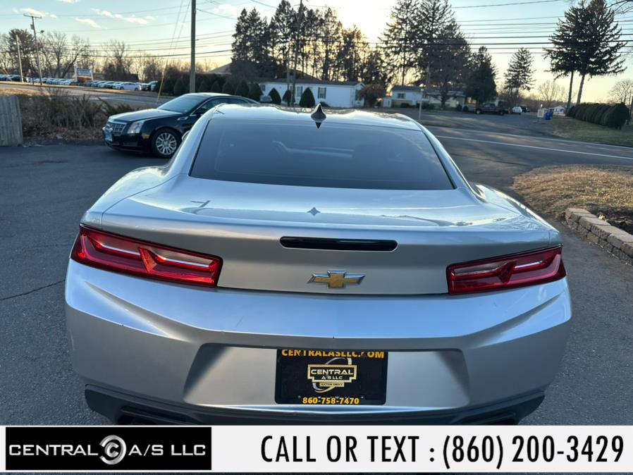 2016 Chevrolet Camaro 2dr Cpe 1LT photo