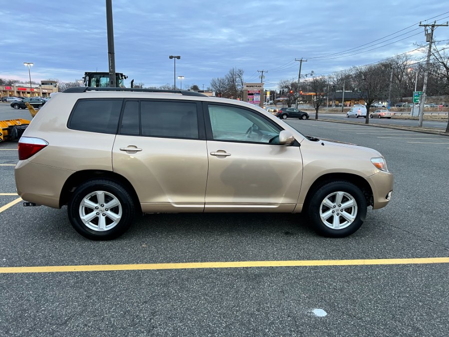 2010 Toyota Highlander photo
