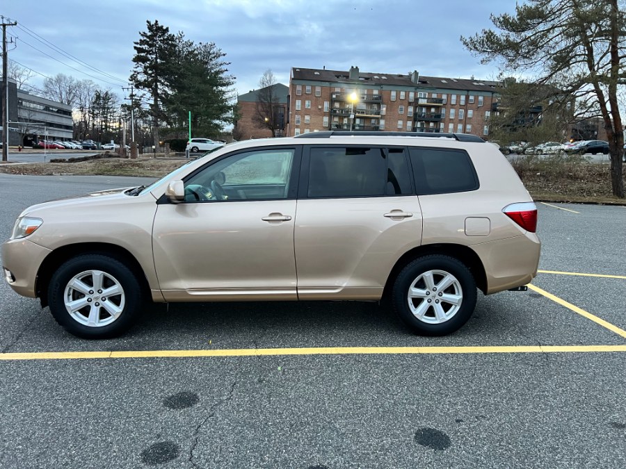 2010 Toyota Highlander photo