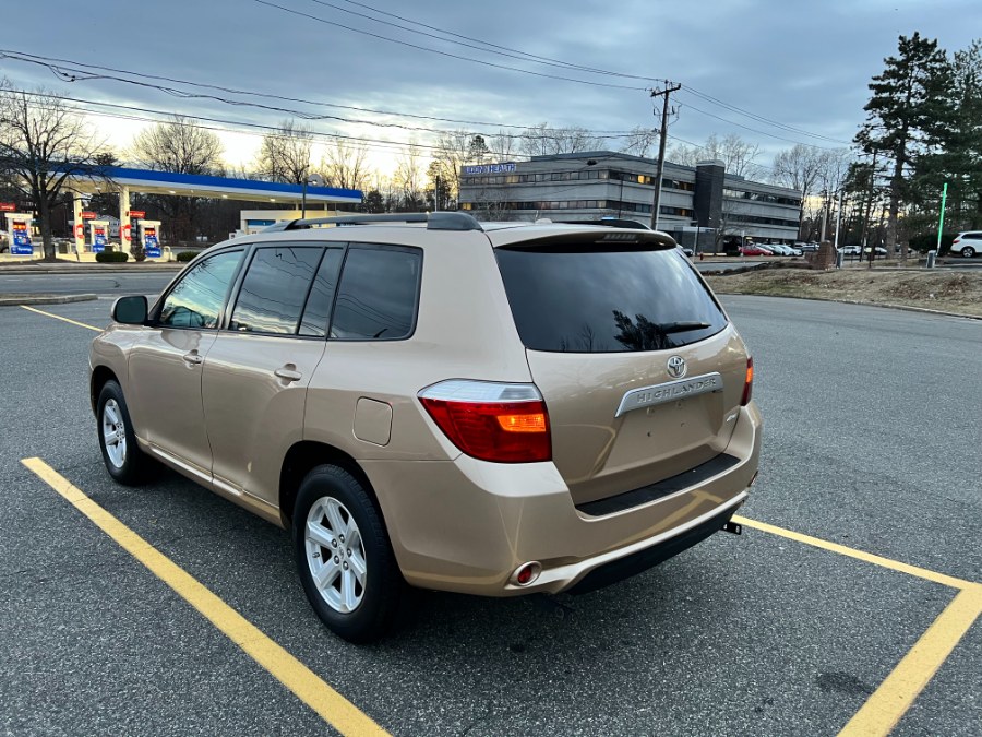 2010 Toyota Highlander photo