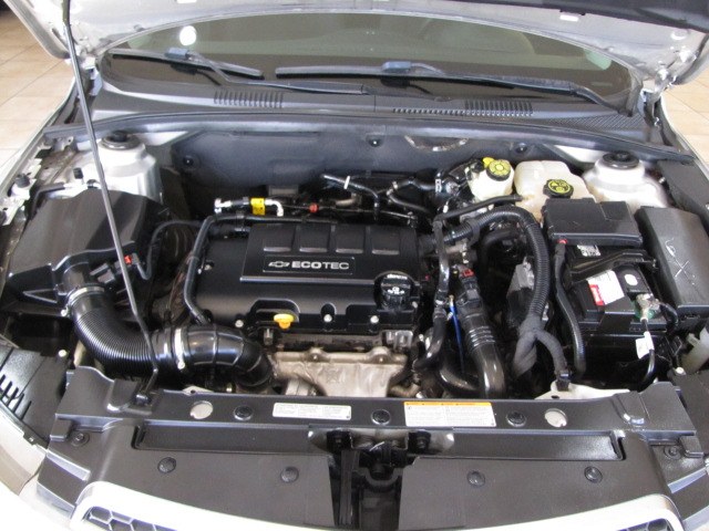 2014 Chevrolet Cruze 1LT Auto photo