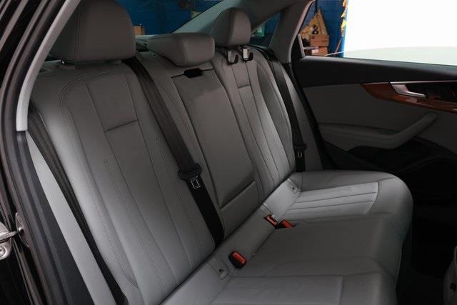 2022 Audi A4 40 Premium Plus photo