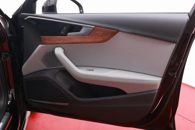 2022 Audi A4 40 Premium Plus photo