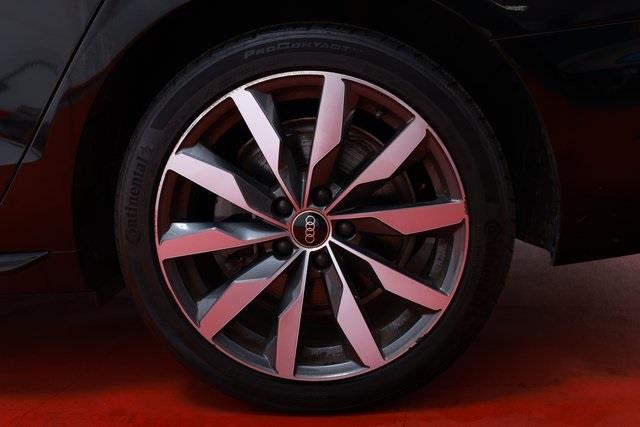 2022 Audi A4 40 Premium Plus photo