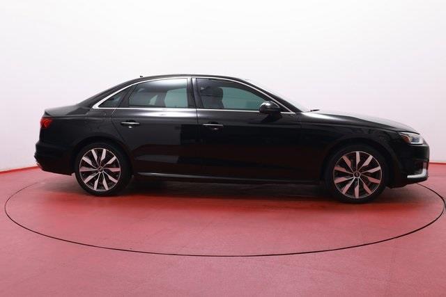 2022 Audi A4 40 Premium Plus photo