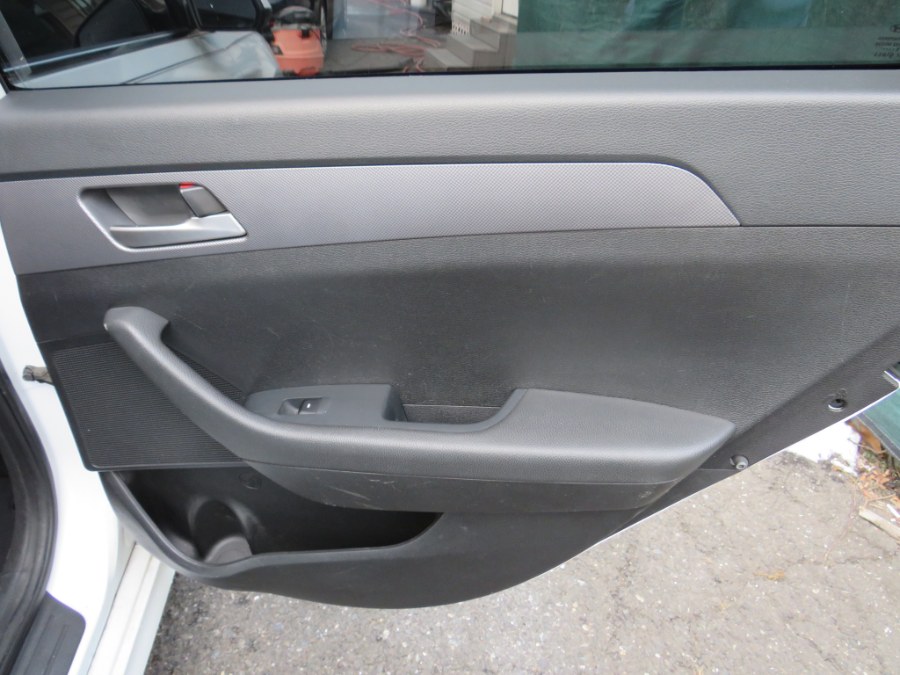 2019 Hyundai Sonata SE 2.4L photo