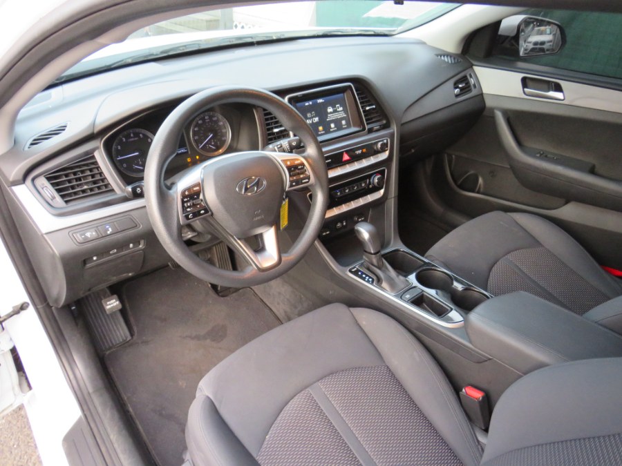 2019 Hyundai Sonata SE 2.4L photo