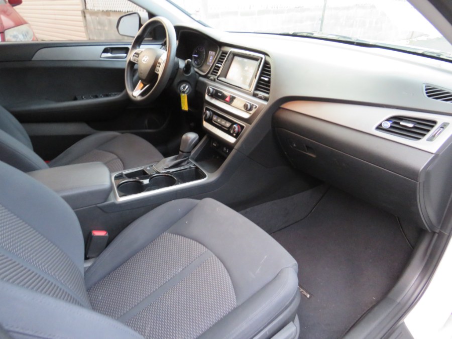 2019 Hyundai Sonata SE 2.4L photo