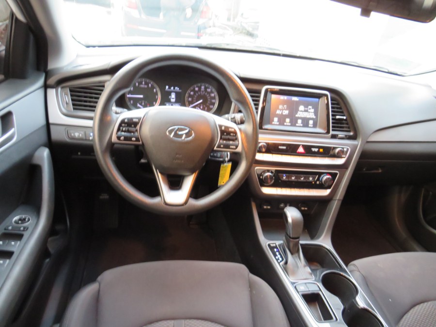 2019 Hyundai Sonata SE 2.4L photo