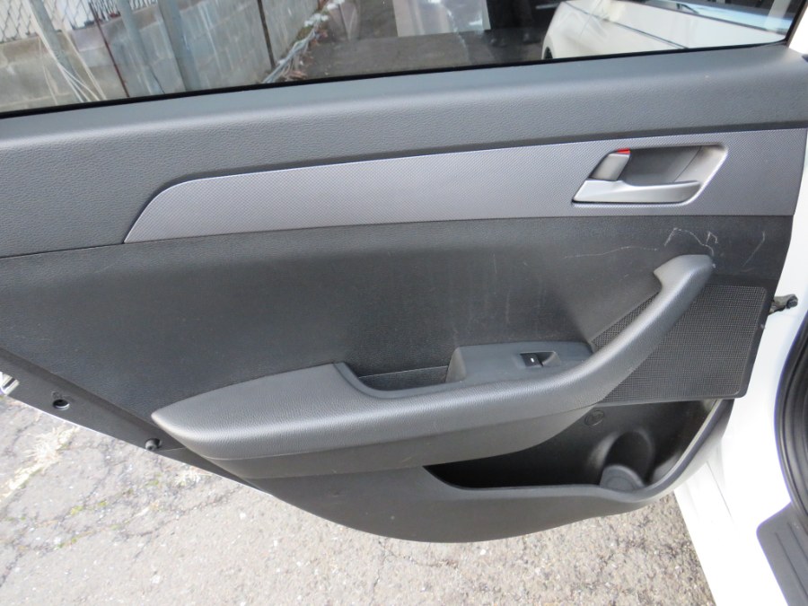 2019 Hyundai Sonata SE 2.4L photo