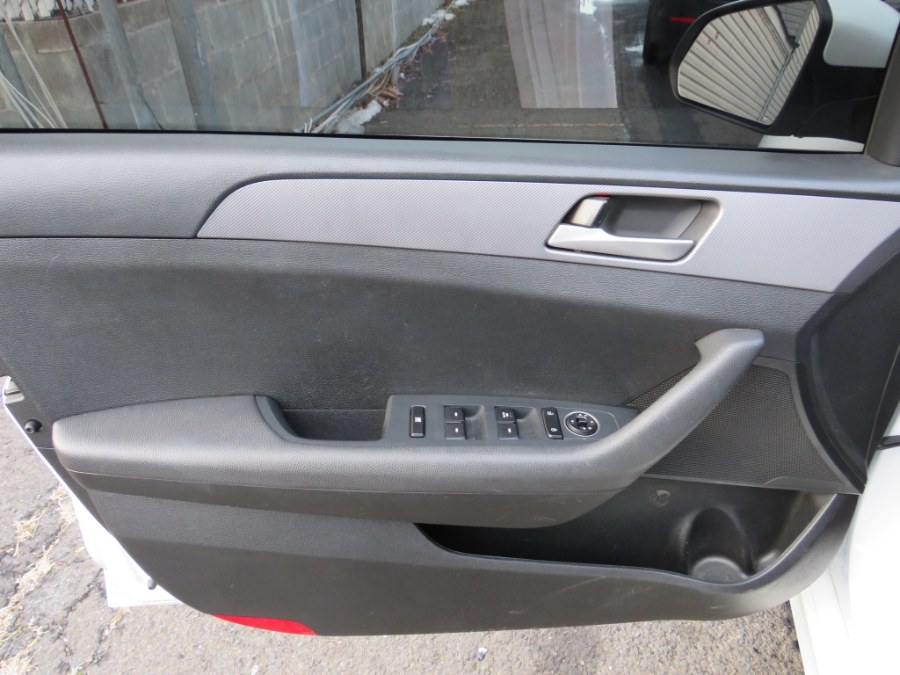 2019 Hyundai Sonata SE 2.4L photo