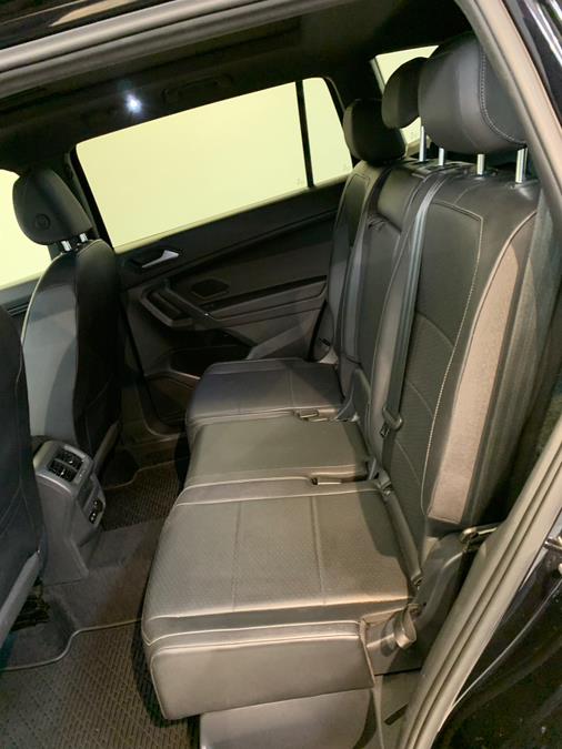 2020 Volkswagen Tiguan 2.0T SE R-Line Black 4MOTION photo