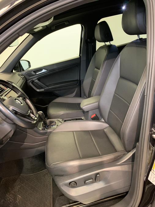 2020 Volkswagen Tiguan 2.0T SE R-Line Black 4MOTION photo