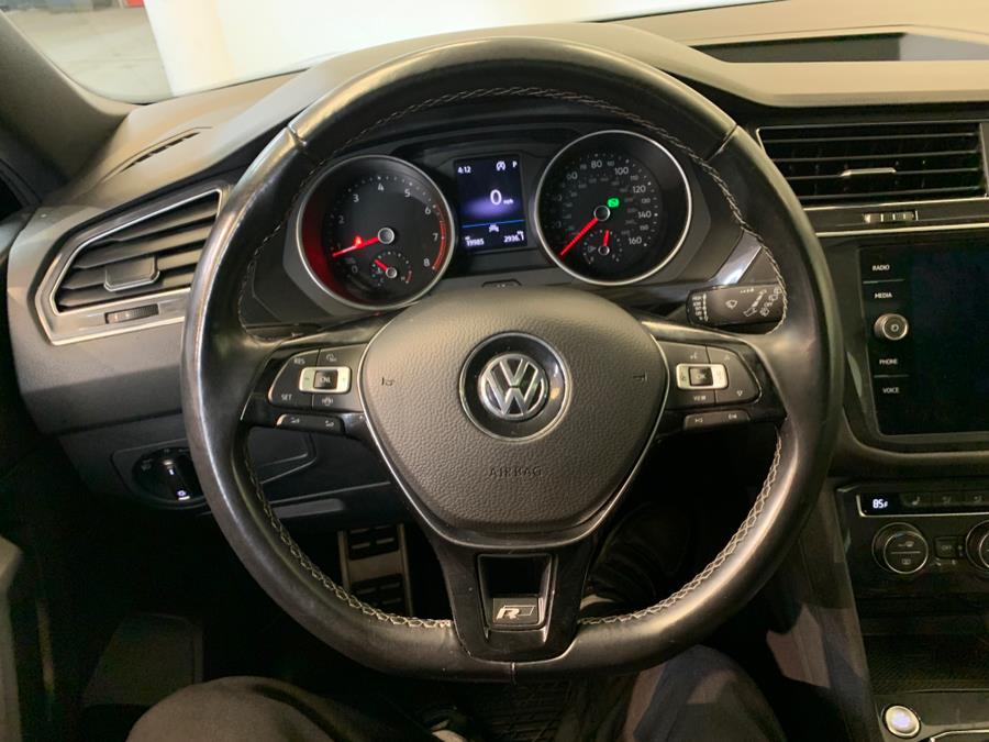 2020 Volkswagen Tiguan 2.0T SE R-Line Black 4MOTION photo