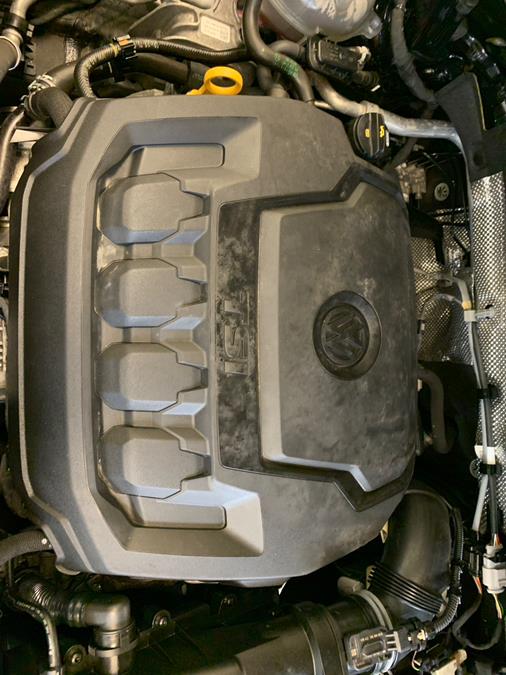 2020 Volkswagen Tiguan 2.0T SE R-Line Black 4MOTION photo