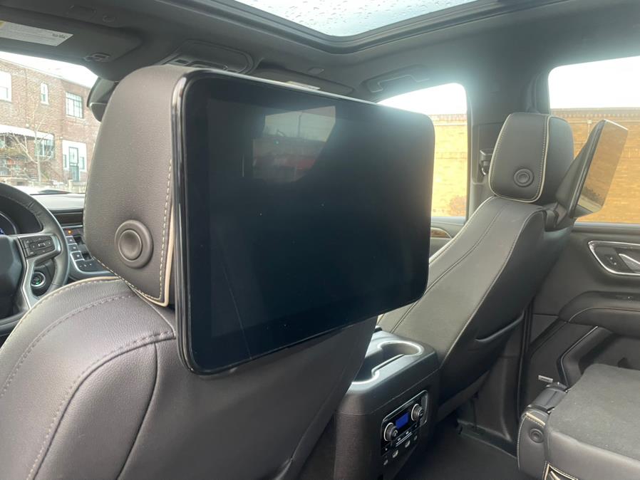 2023 Chevrolet Tahoe 4WD 4dr Premier photo