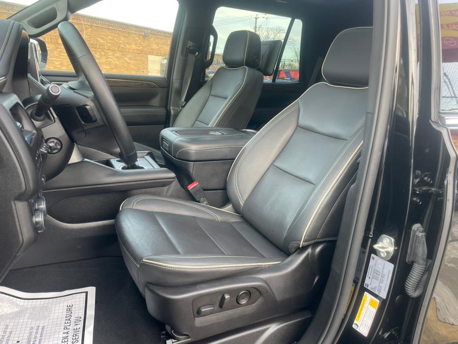 2023 Chevrolet Tahoe 4WD 4dr Premier photo