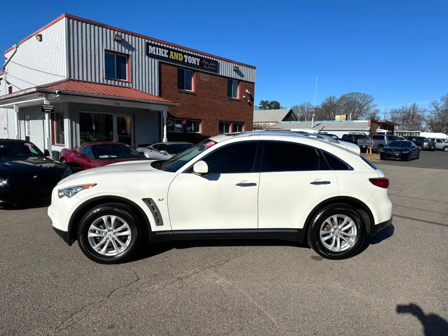 2017 Infiniti QX70 AWD photo