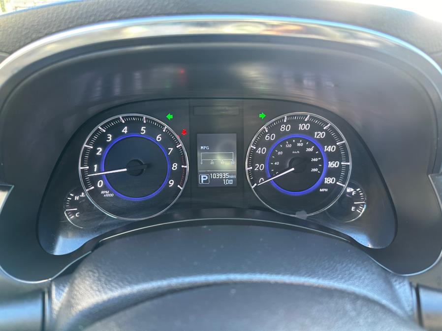 2017 Infiniti QX70 AWD photo