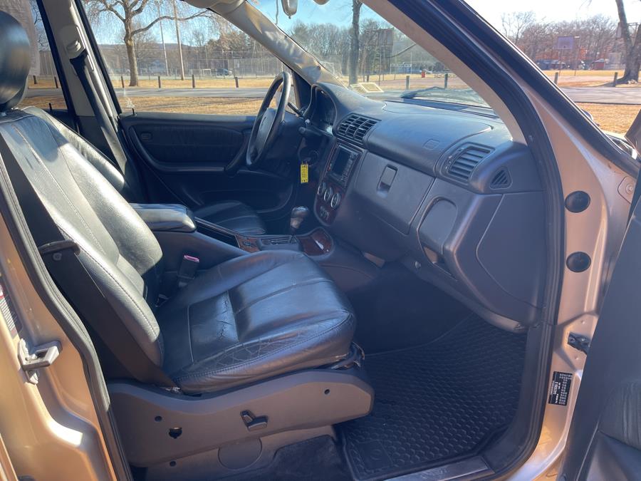 2002 Mercedes-Benz M-Class ML320 photo