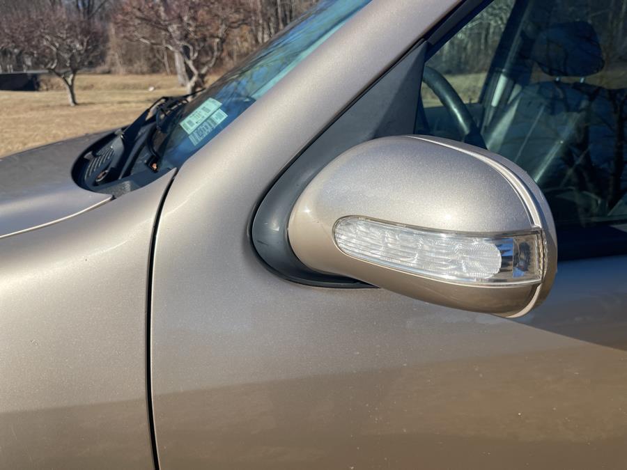 2002 Mercedes-Benz M-Class ML320 photo