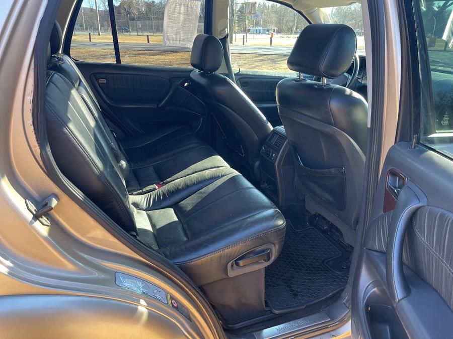 2002 Mercedes-Benz M-Class ML320 photo
