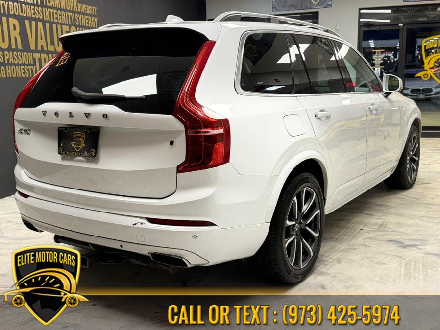 2016 Volvo XC90 AWD 4dr T6 Momentum photo