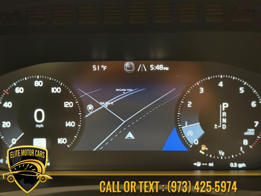 2016 Volvo XC90 AWD 4dr T6 Momentum photo