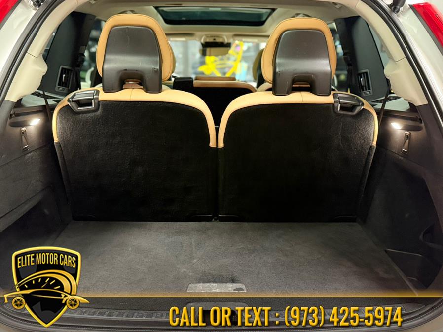 2016 Volvo XC90 AWD 4dr T6 Momentum photo