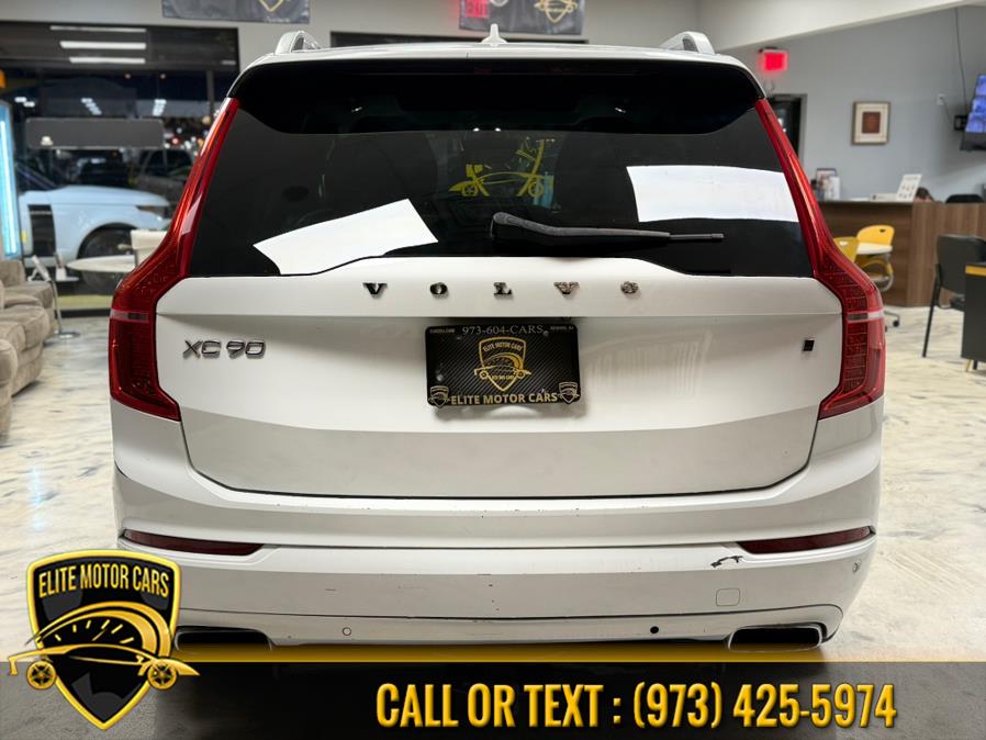 2016 Volvo XC90 AWD 4dr T6 Momentum photo