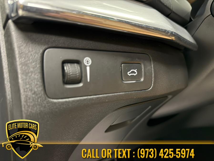 2016 Volvo XC90 AWD 4dr T6 Momentum photo