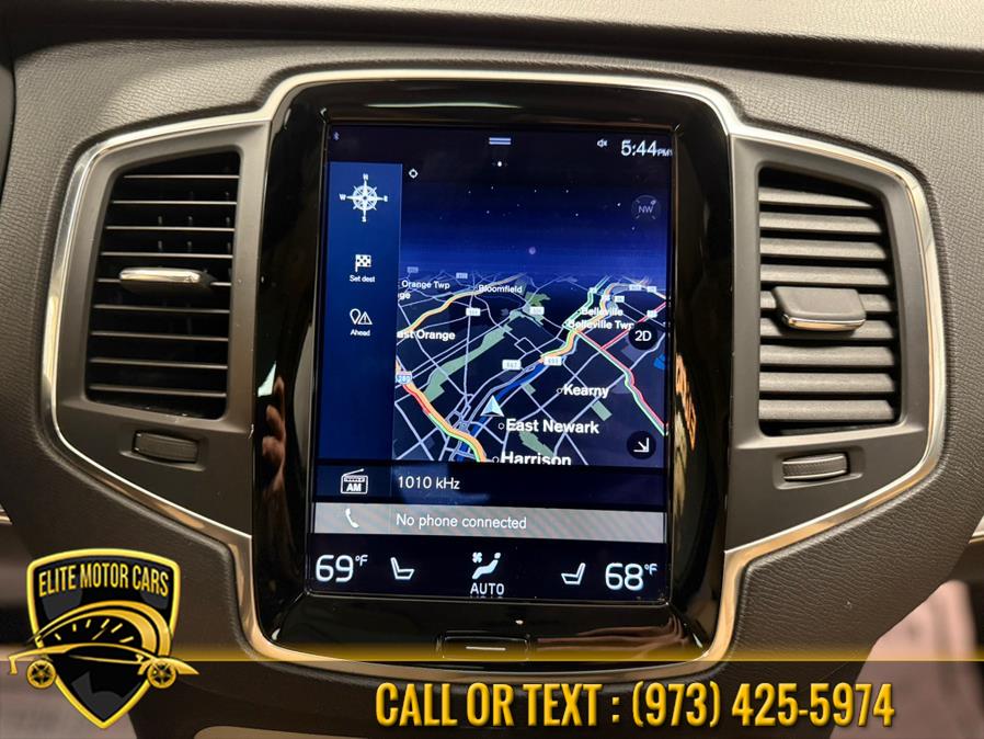 2016 Volvo XC90 AWD 4dr T6 Momentum photo