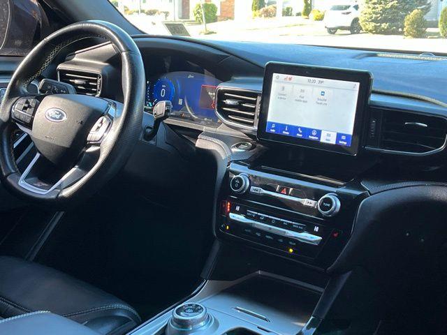 2021 Ford Explorer ST photo