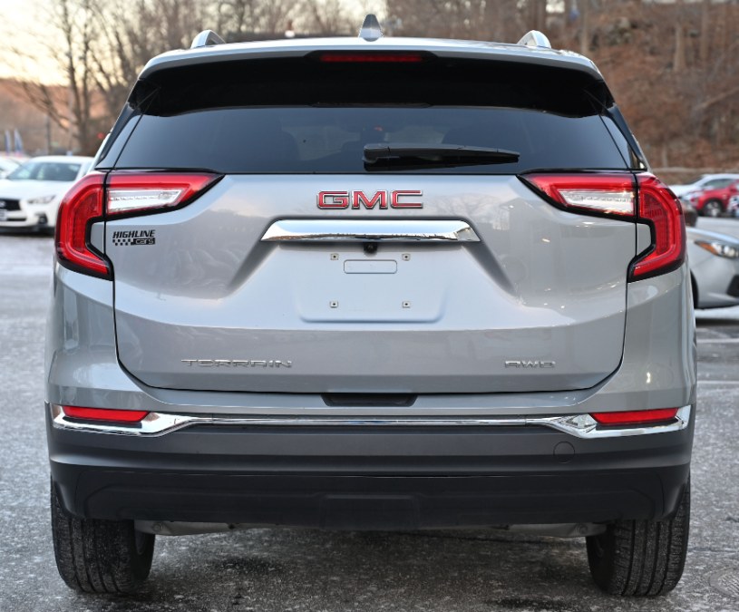 2024 GMC Terrain AWD 4dr SLT photo