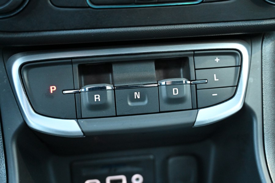 2024 GMC Terrain AWD 4dr SLT photo