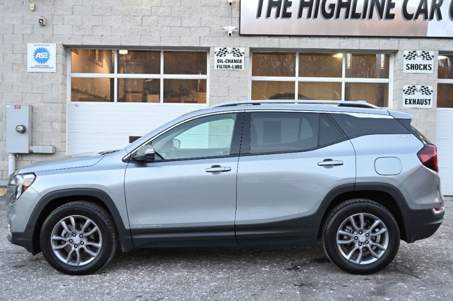 2024 GMC Terrain AWD 4dr SLT photo