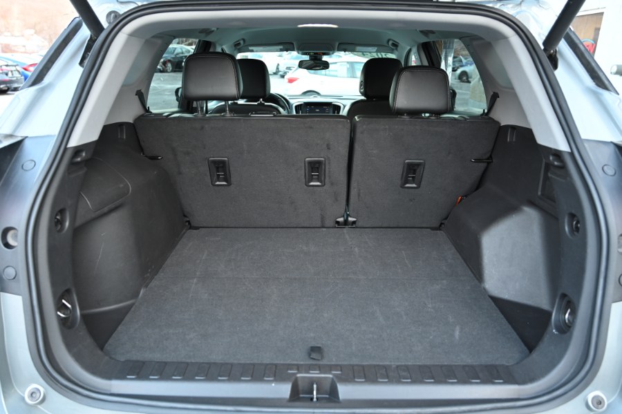 2024 GMC Terrain AWD 4dr SLT photo