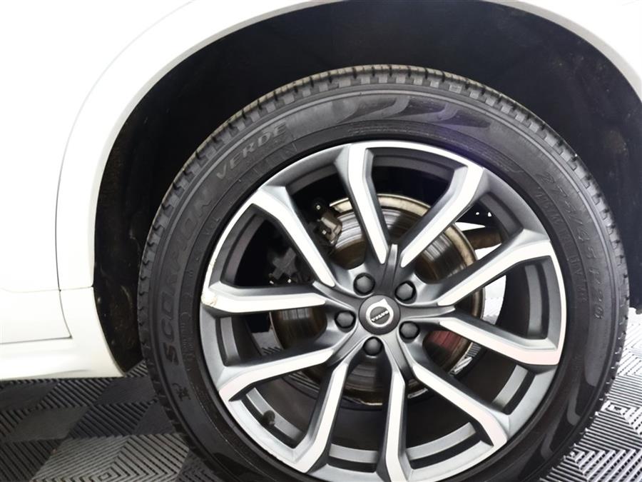 2019 Volvo XC90 T6 MOMENTUM photo